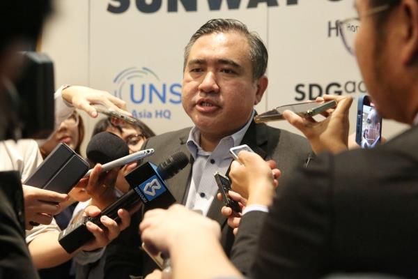 Anthony Loke: 政府向东海岸B40群体免费提供200个PSV公交车许可证